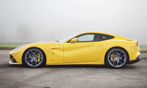 Vén màn ferrari f12 berlinetta