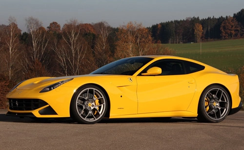 Vén màn ferrari f12 berlinetta