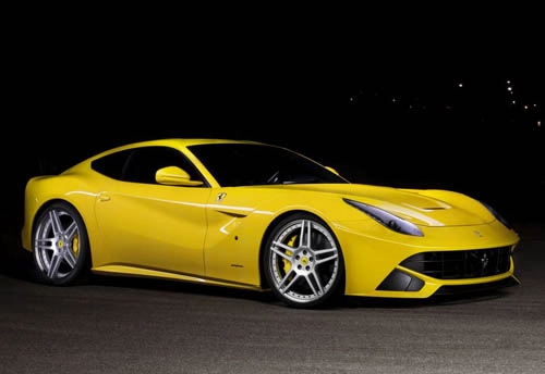 Vén màn ferrari f12 berlinetta