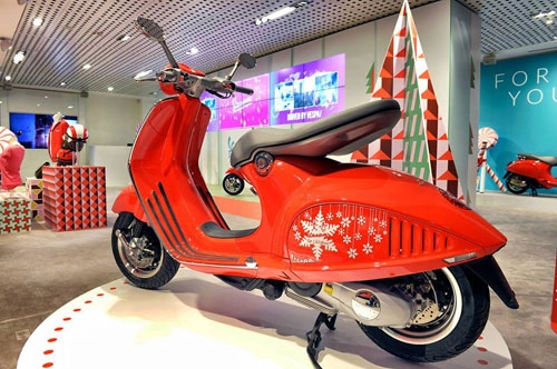  vespa 946 christmas phiên bản đặc biệt 