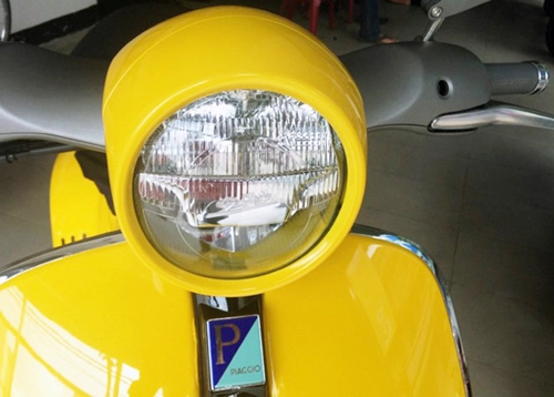  vespa 946 màu vàng ở việt nam 