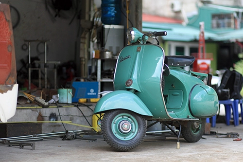  vespa acma - xế cổ hàng hiếm của tay chơi hà thành 