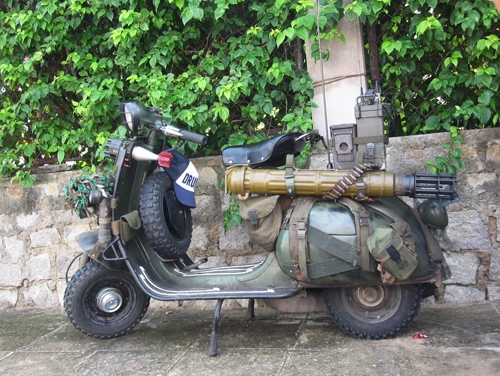  vespa cổ phong cách nhà binh tại sài gòn 