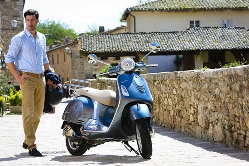 Vespa gts 2015 mạnh mẽ và hiện đại