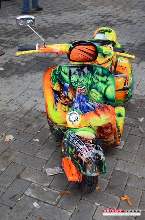  vespa hulk - phong cách người khổng lồ xanh 