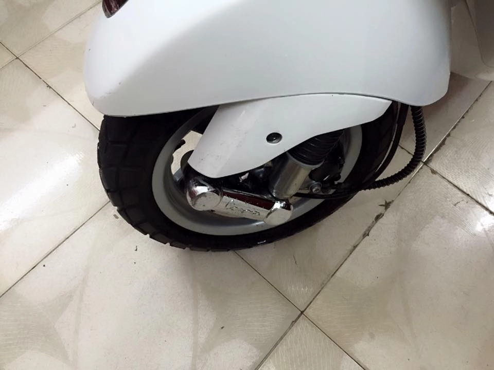 Vespa lx 125ie màu trắng chính chủ bstp