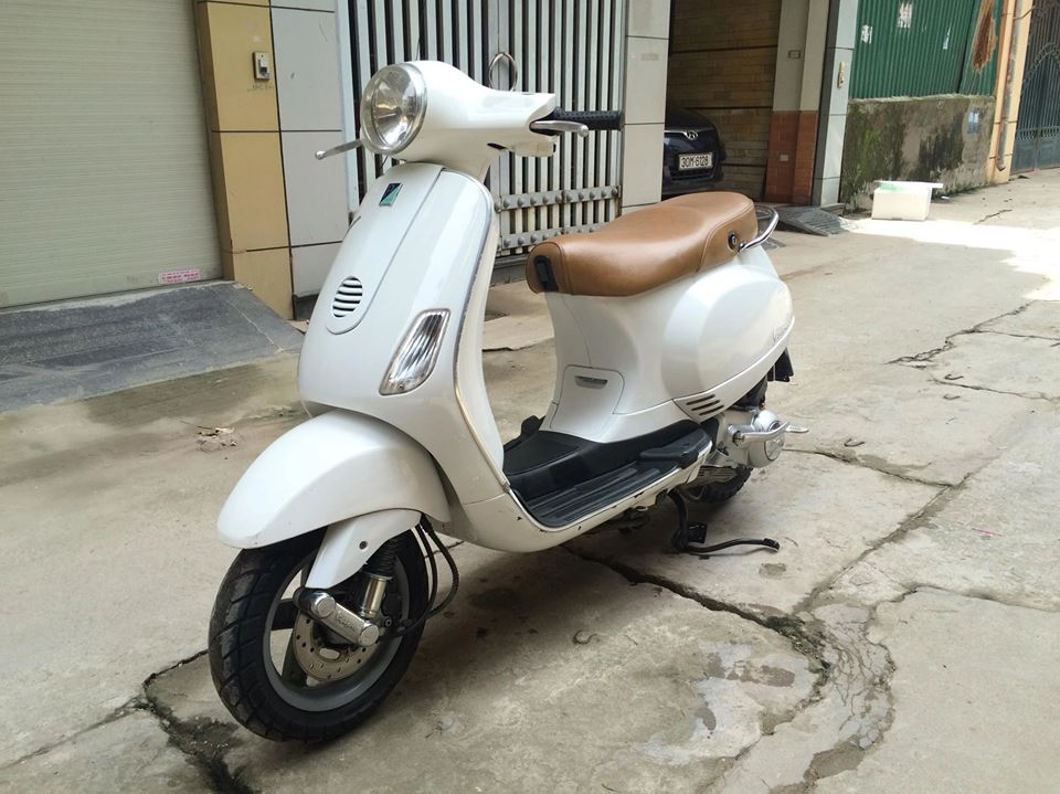 Vespa lx 150 nhập italy đời ero3 màu trắng 29x3 - 22945