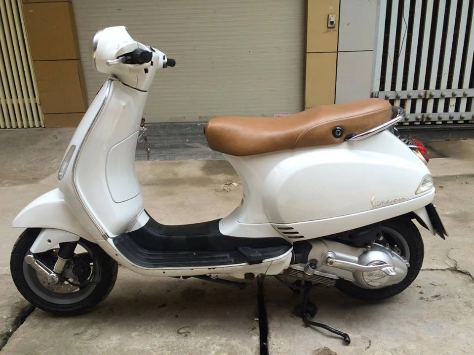 Vespa lx 150 nhập italy đời ero3 màu trắng 29x3 - 22945