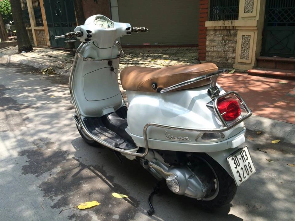 Vespa lx 150 nhập khẩu ý màu trắng 2010 máy nguyên