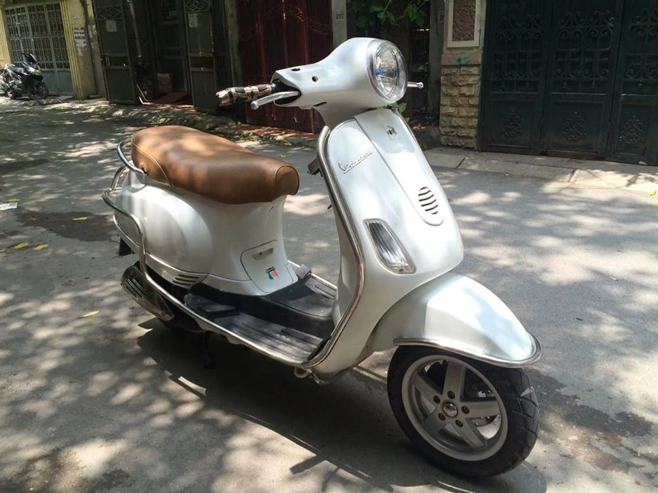 Vespa lx 150 nhập khẩu ý màu trắng 2010 máy nguyên