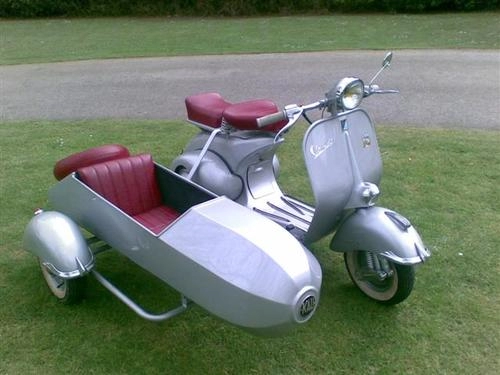  vespa ngộ nghĩnh theo phong cách sidecar 