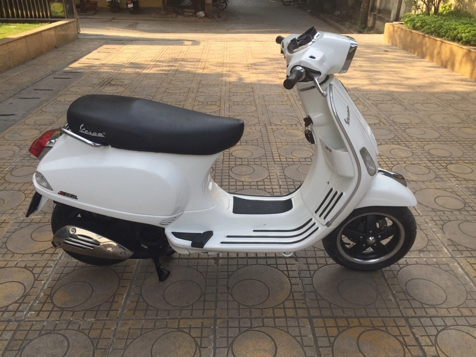 Vespa s 150cc đèn vuông 2011 màu trắng 30m2 - 8878