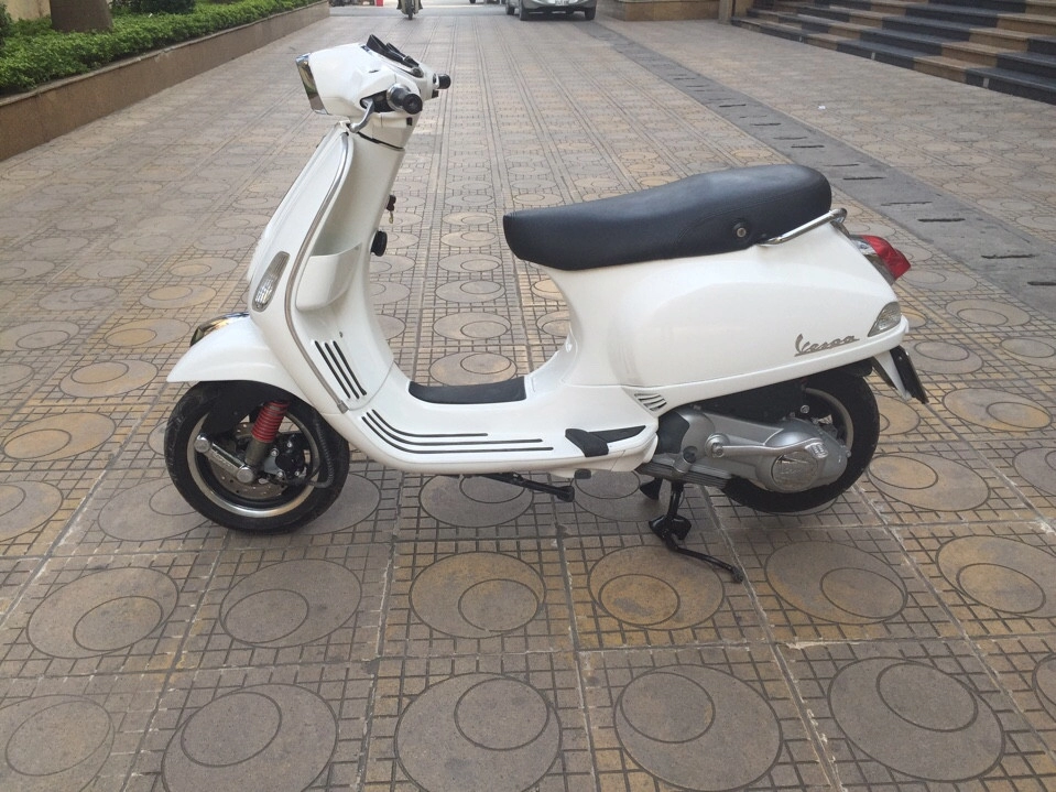 Vespa s 150cc đèn vuông 2011 màu trắng 30m2 - 8878