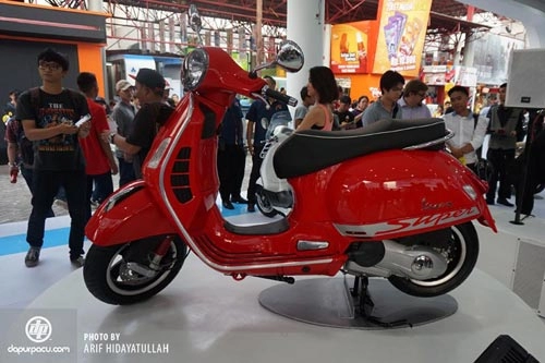 Vespa sprint 150 3v và gts super trình làng