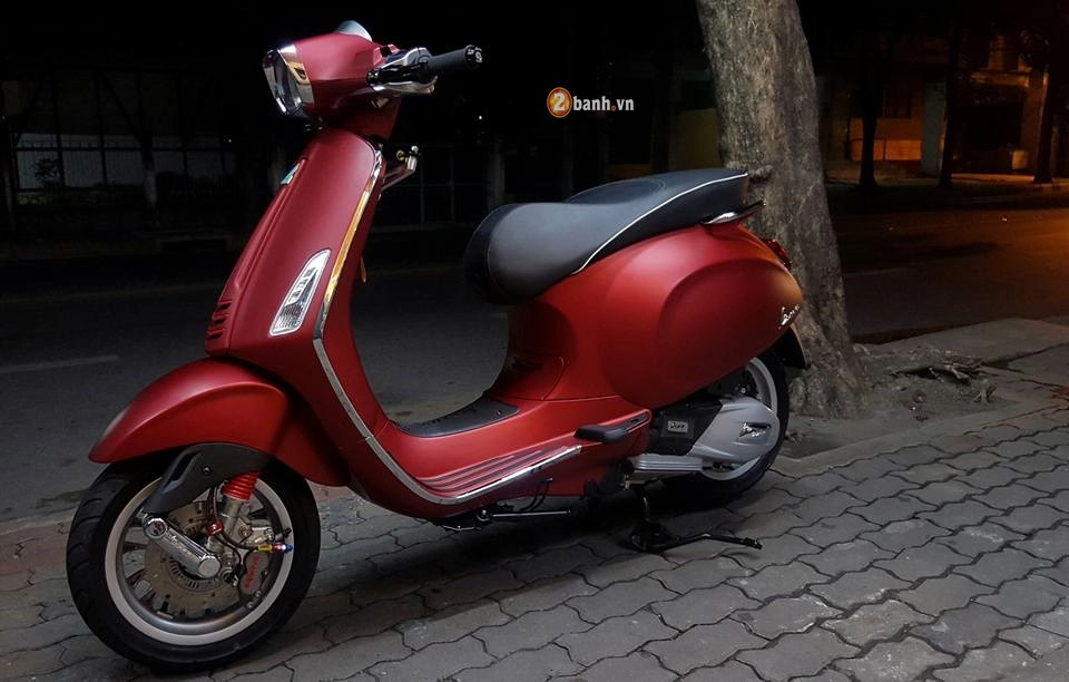 Vespa sprint 2016 ấn tượng nhẹ với một loạt đồ chơi hàng hiệu