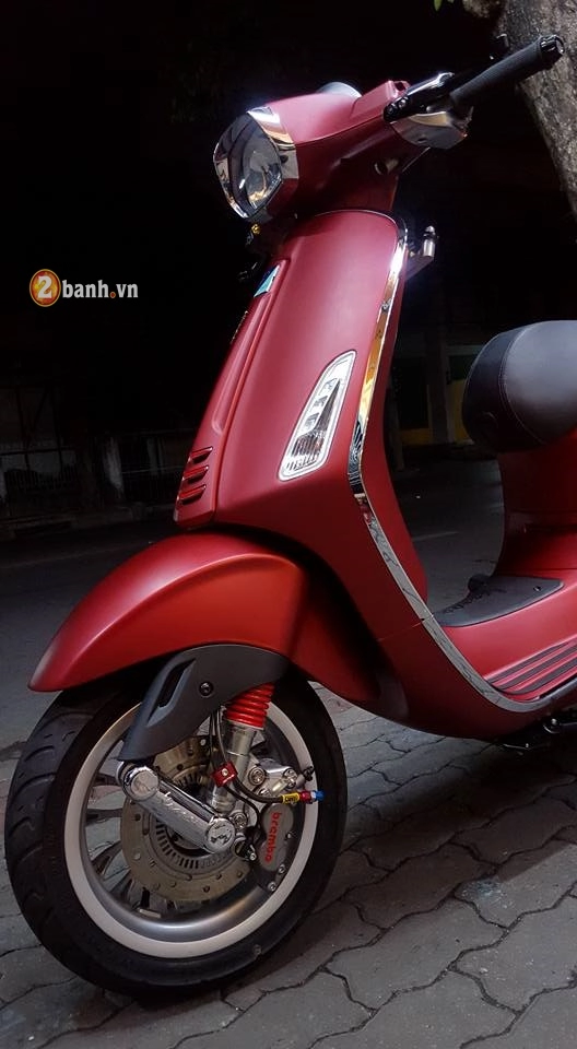 Vespa sprint 2016 ấn tượng nhẹ với một loạt đồ chơi hàng hiệu