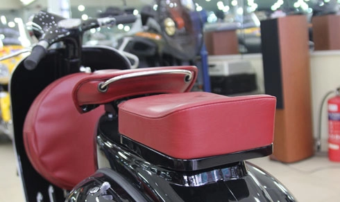  vespa vbb standard 150 bắt mắt ở sài gòn 