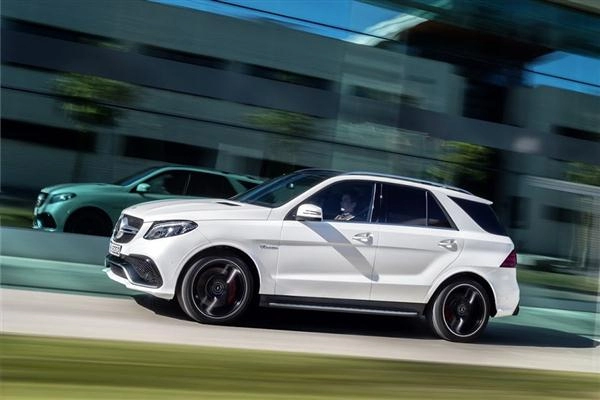 Video đầu tiên về mercedes-benz gle 2016