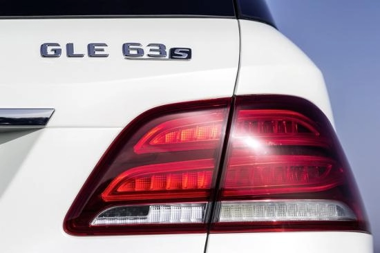 Video đầu tiên về mercedes-benz gle 2016