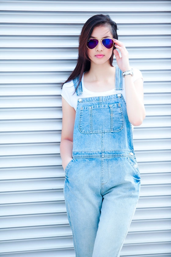 Vương thu phương cực xinh với quần yếm