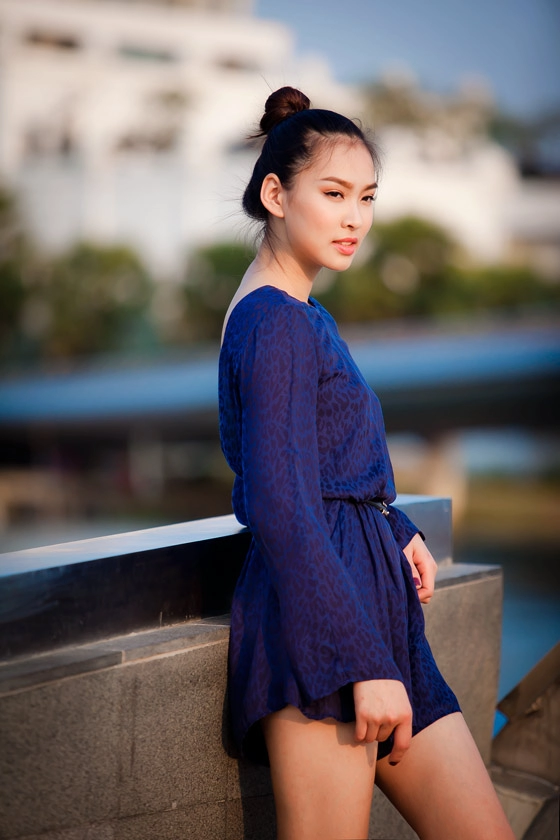 Vương thu phương cực xinh với quần yếm