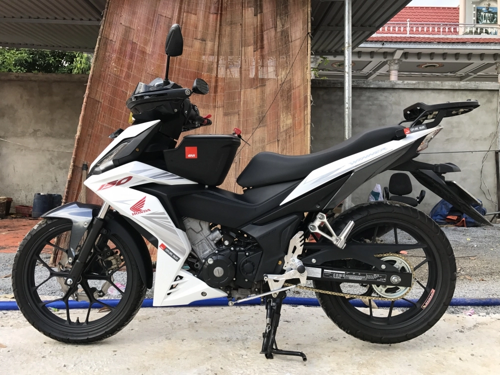 Winner 150 độ style touring của sinh viên năm 2