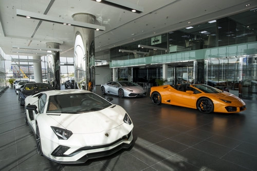 Xem đại lý lamborghini lớn nhất thế giới đặt tại dubai