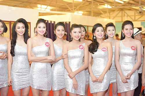 Xem lại ảnh hậu trường của chung kết hhvn