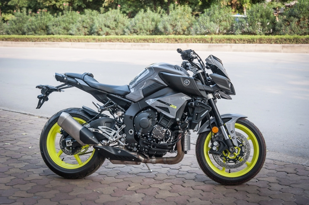 Yamaha mt-10 phiên bản night flou đầu tiên tại hà nội giá gần 500 triệu đồng