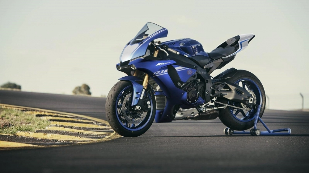 Yamaha r1 2017 chính thức trình làng với 2 màu mới