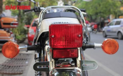 Yamaha sr400 xế cổ tái xuất