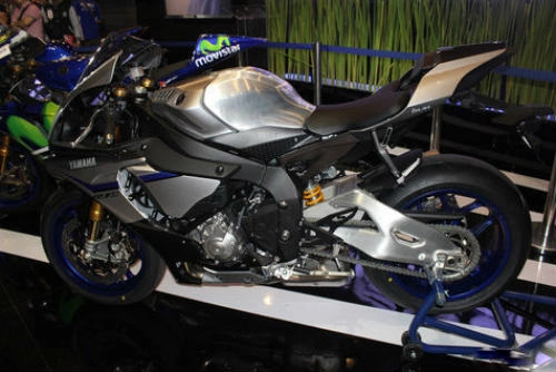 Yamaha tung xe mới yzf-r1m giá hơn 1 tỷ đồng