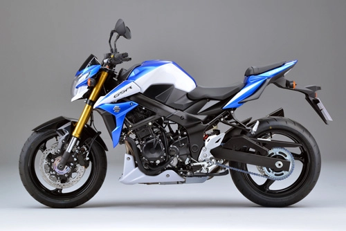  ảnh chi tiết suzuki gsr750z bản đặc biệt 