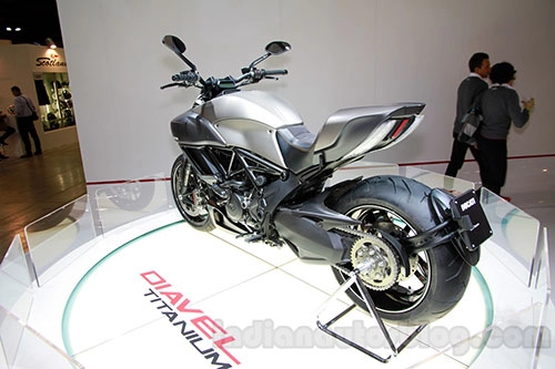  ảnh ducati diavel titanium 