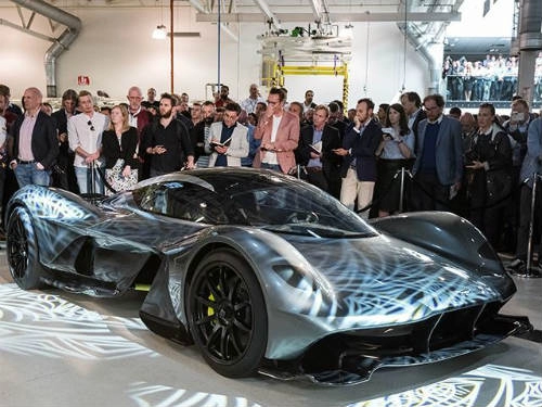 Aston martin am-rb 001 giá 89 tỷ đồng vẫn đắt khách