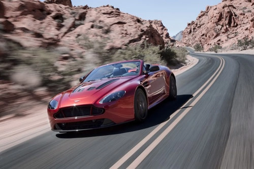 Aston martin v12 vantage s roadster mui trần siêu nhanh