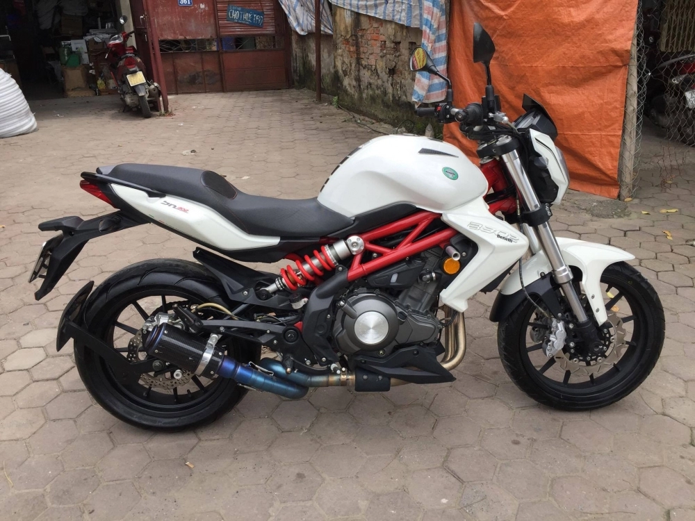 Bán benelli 302 hqcn 2015 xe như mới