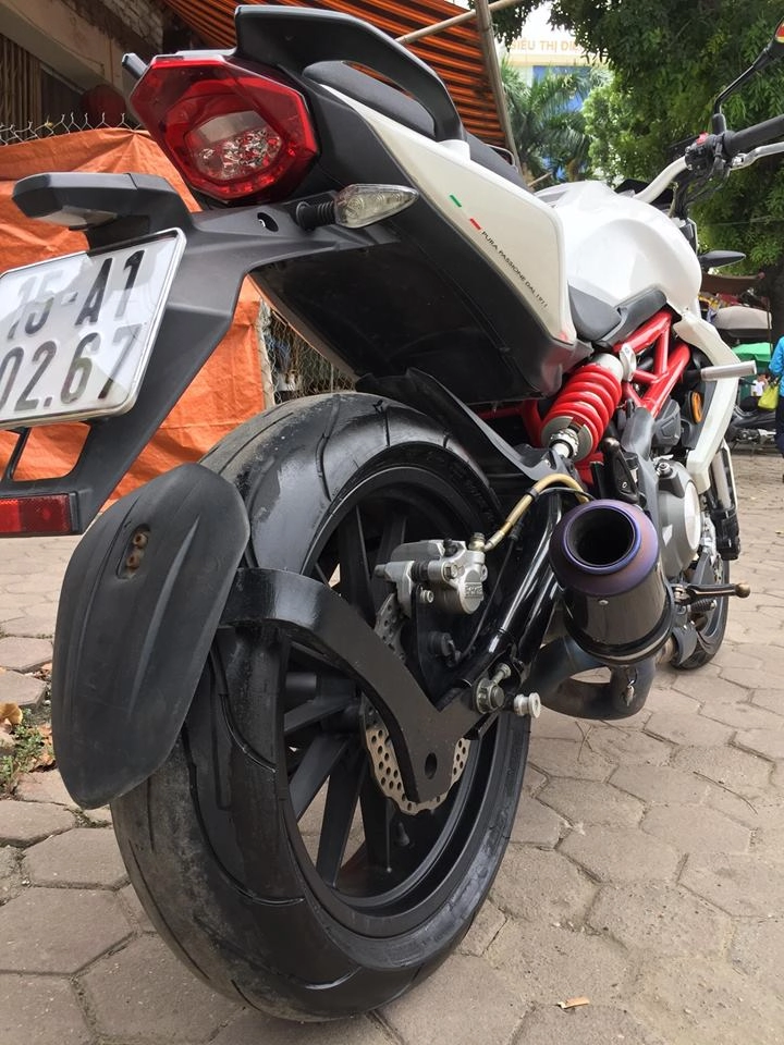 Bán benelli 302 hqcn 2015 xe như mới