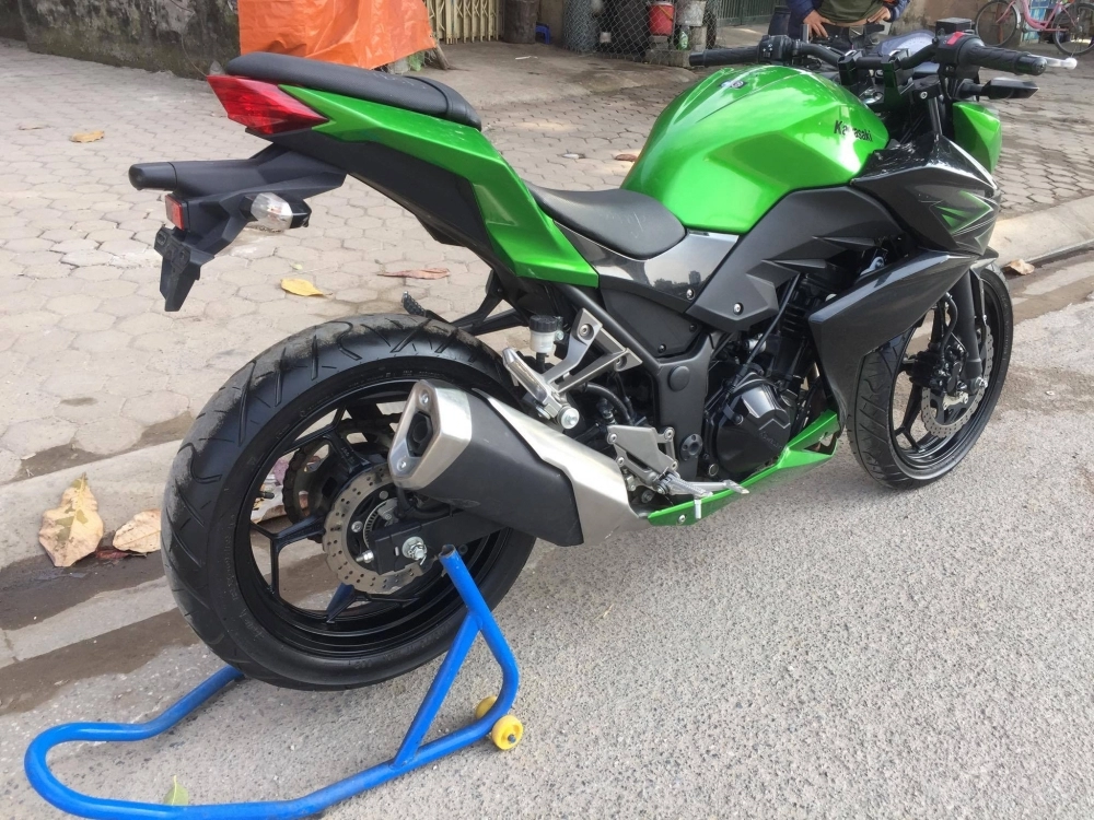 Bán kawasaki z300 abs 2016 hồ sơ cầm tay