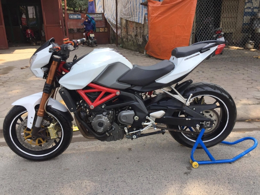 Benelli 600cc hải quan chính ngạch