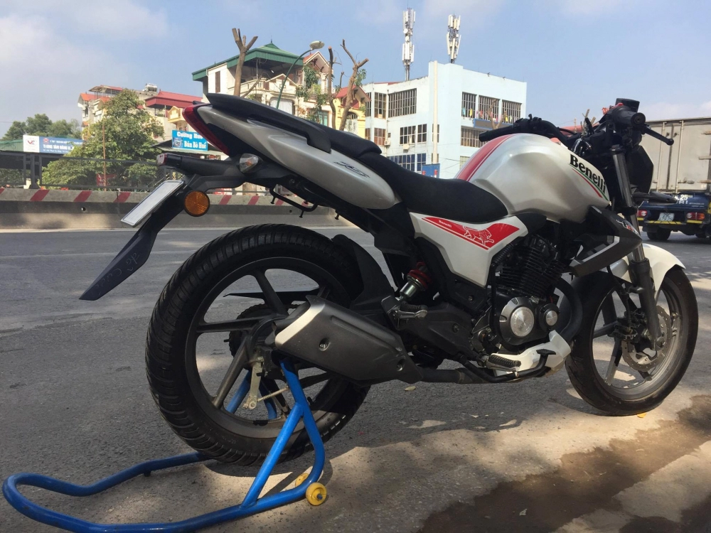 Benelli tnt 15 2017 biển số thành phố