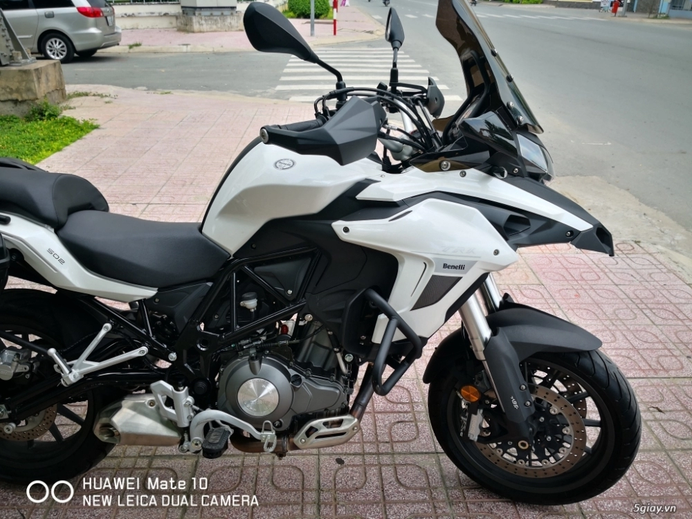 Benelli trk 502 adventure touring