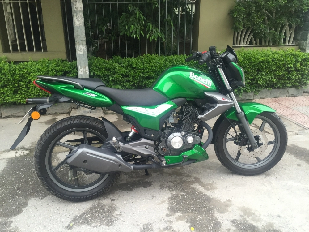 Benilli vlm 150 màu xanh chính chủ -2017 mới chạy 500km