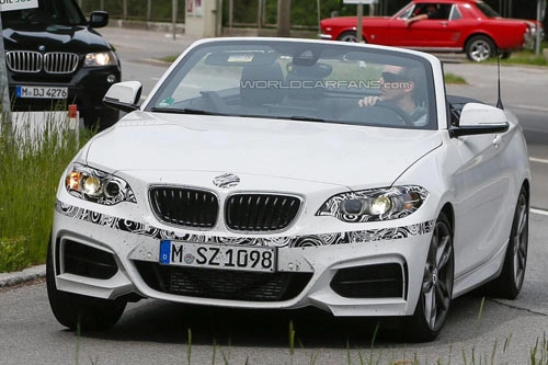 Bmw 2-series convertible trần trụi trên đường thử