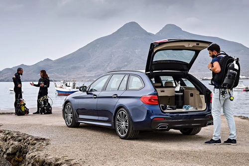 Bmw 5-series touring hoàn toàn mới ra mắt