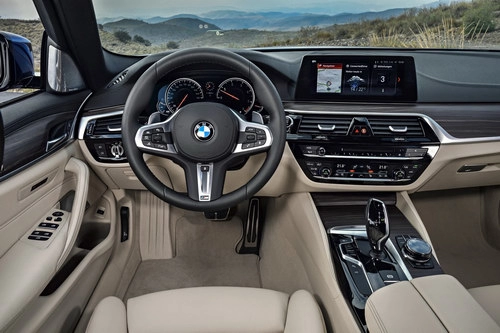 Bmw 5-series touring hoàn toàn mới ra mắt