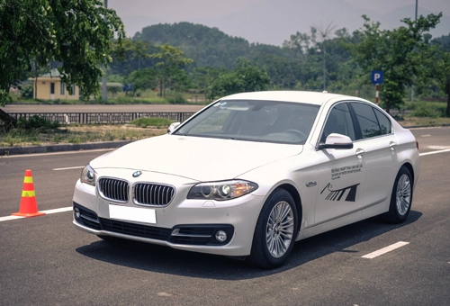  bmw 520i - sedan cho tài xế trẻ 