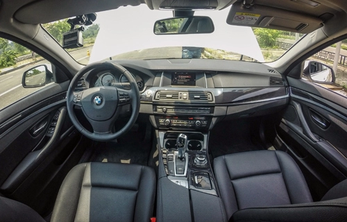  bmw 520i - sedan cho tài xế trẻ 