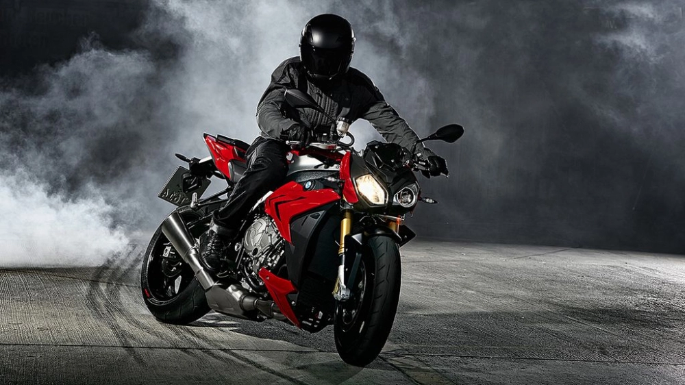 Bmw s1000r cập bến việt nam thông qua đại lý phân phối thaco