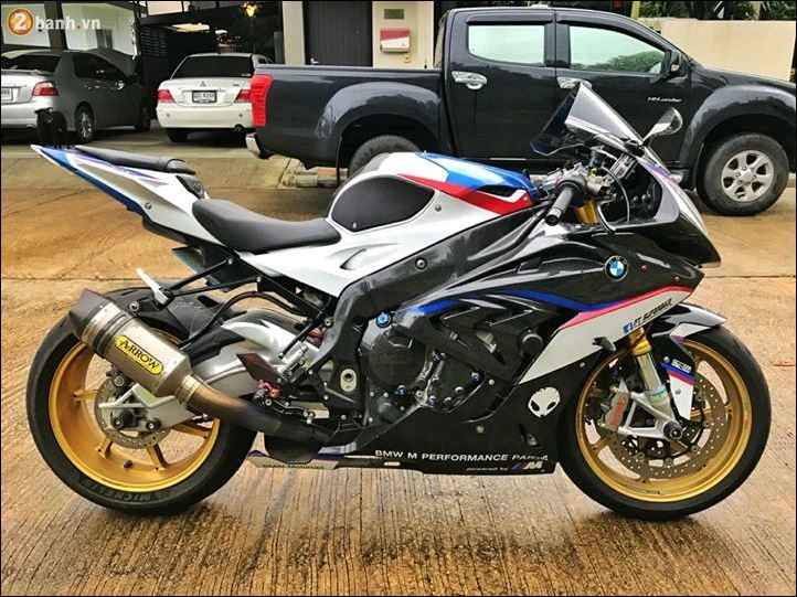 Bmw s1000rr bản độ tối tân từ thương hiệu revtech carbon uk